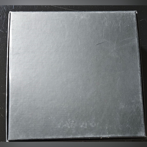 ๐๐Gucci Empty Box - Picture 2 of 3